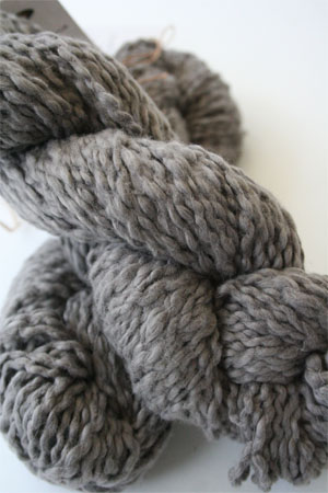 Pakucho Flamme Yarn in Purple Pewter